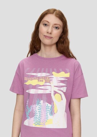 QS - Camisa em roxo