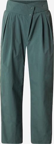 Pantaloni con pieghe di Nike Sportswear in verde: frontale