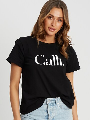 Calli T-shirt i svart: framsida