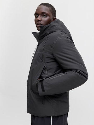 JACK & JONES Overgangsjakke 'JCOFUSION' i sort