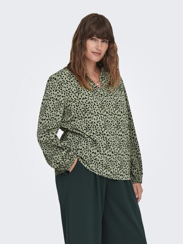 ONLY Carmakoma - Blusa en verde