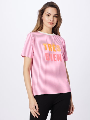 Zwillingsherz Shirt 'Très Bien' in Pink: front