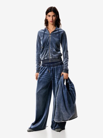 Desigual - Casaco em moletão 'Masha Popova' em azul