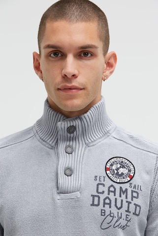 CAMP DAVID Sweater in Grey