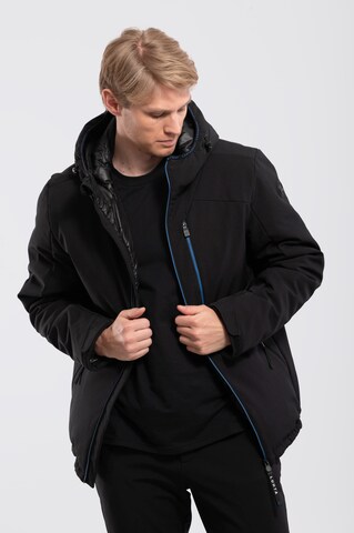 LUHTA Outdoor jacket 'Alaviiret' in Black: front