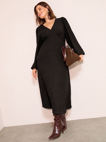 Friends Like TheseHaljina - crna boja