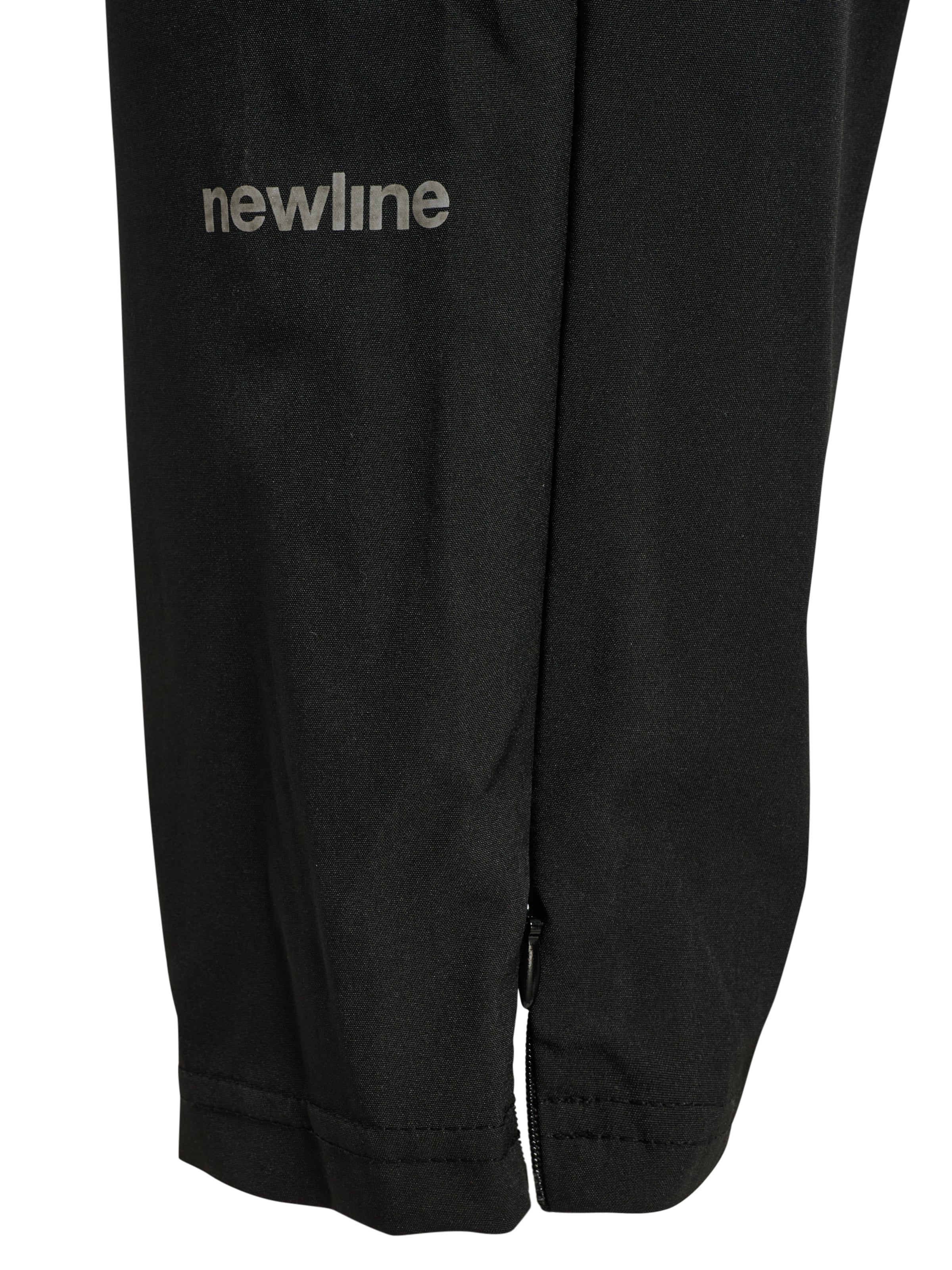 Newline Regular Hose in Schwarz