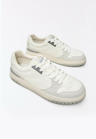 Bershka Platform trainers in White