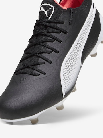 PUMA - Chuteira 'King Ultimate' em preto