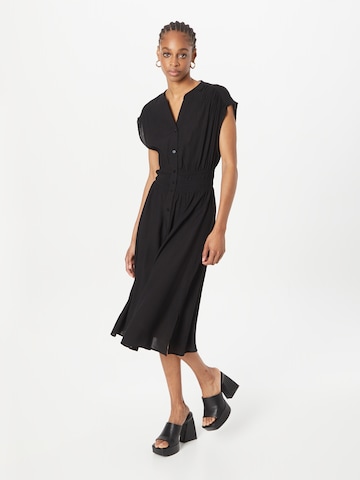 QS - Vestido camisero en negro: frente