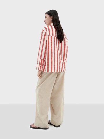 Maglietta ' MARCELLE ' di Thinking MU in rosso