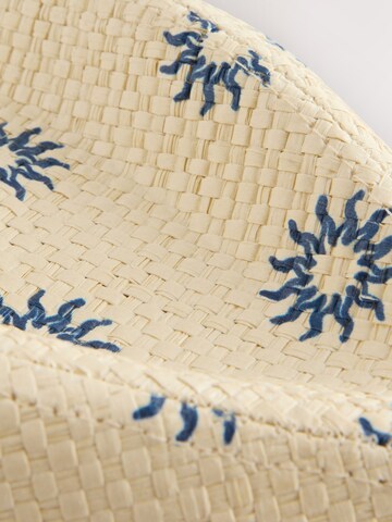 Next Hat i hvid
