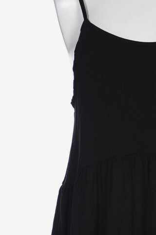 Pins and Needles Dress in S in Black