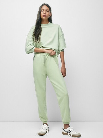 Pull&Bear Tapered Broek in Groen: voorkant