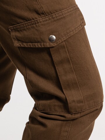 Rock Creek Tapered Cargo trousers in Brown