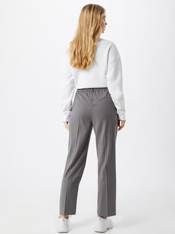 Gina Tricot Regular Pantalon 'Saina' in Grijs