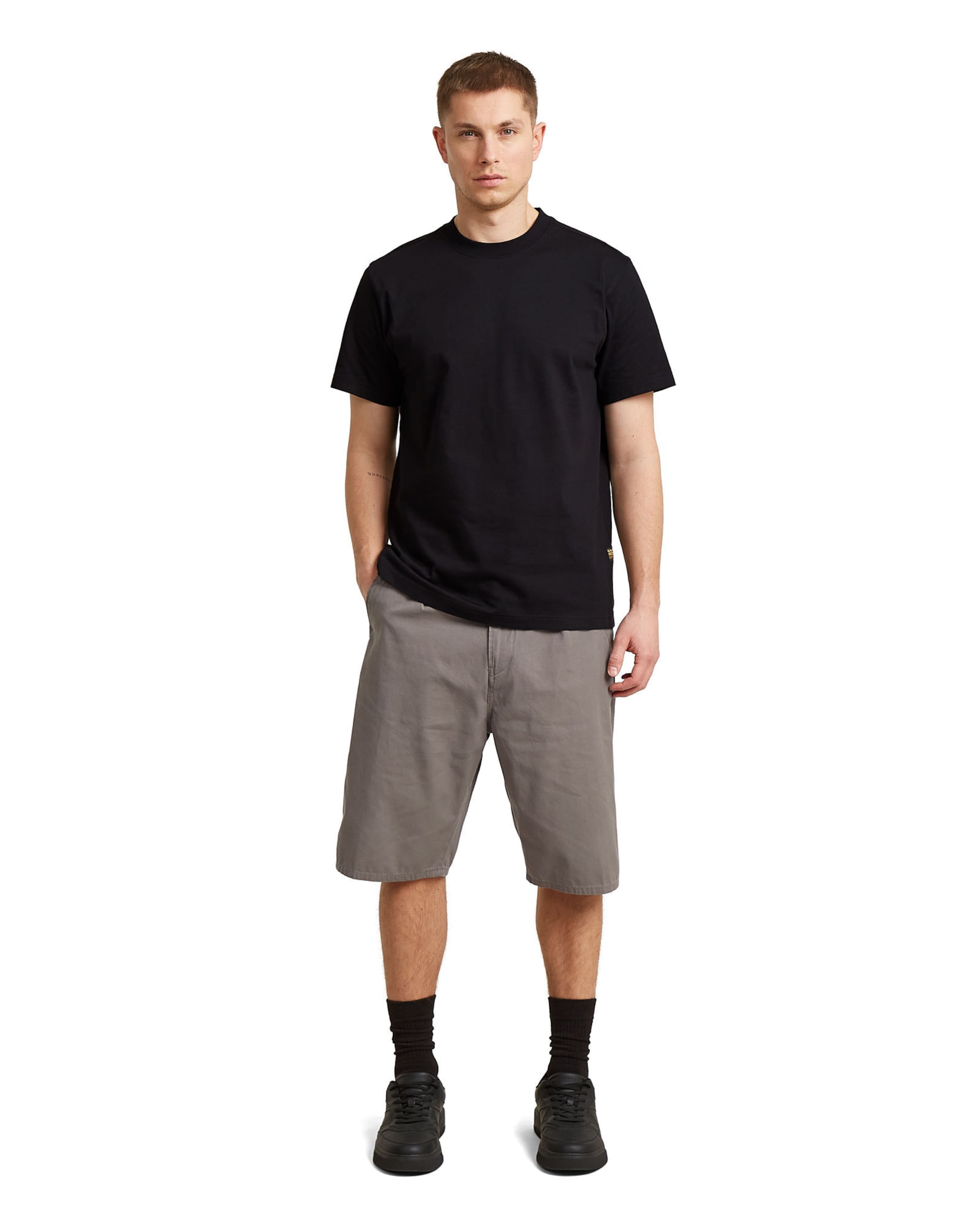 G-STAR Regular Chino 'Pleated Chino Shorts' in Grijs