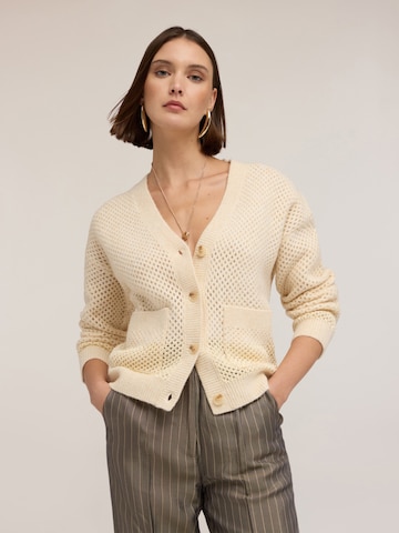 MOTIVI Knit cardigan in Beige: front