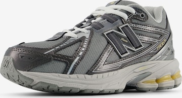 Baskets '1906' new balance en gris : devant