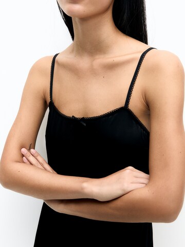 Robe d’été Pull&Bear en noir