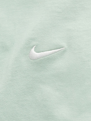 Nike Sportswear Shirt 'CLASSIC' in Groen