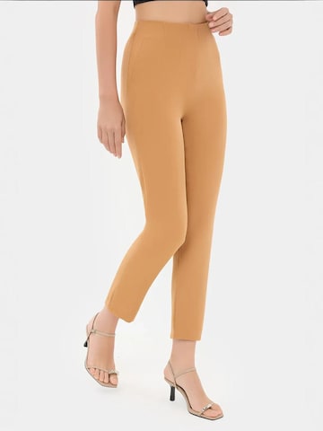 Slimfit Pantaloni di Hiccup in beige