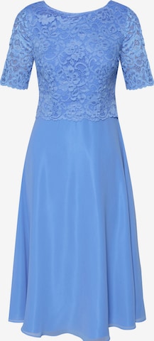 Robe de cocktail Vera Mont en bleu : devant