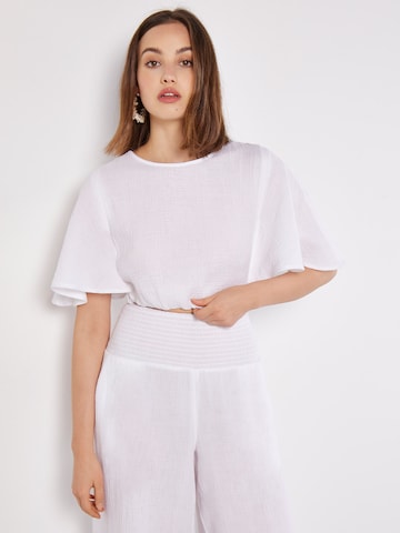T-shirt Apricot en blanc : devant