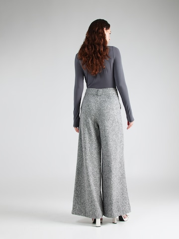 Wide leg Pantaloni di River Island in grigio