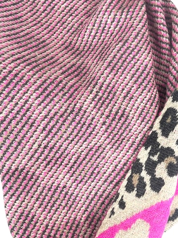 Kumixi Oversizeschal 'Leo' in Pink