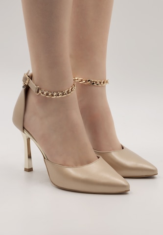 faina Slingback Pumps in Beige