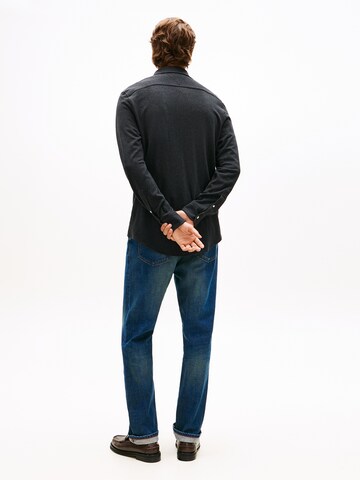 TOMMY HILFIGERRegular Fit Košulja - crna boja: stražnji dio