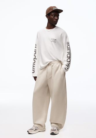 Barrel Pantaloni di Bershka in grigio