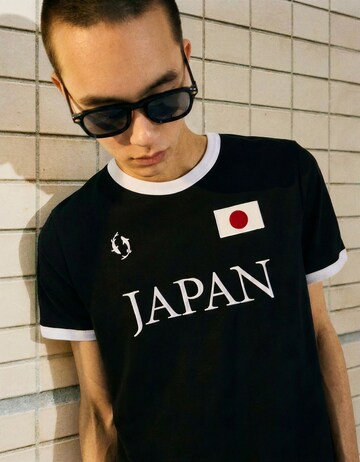Tricou 'MUNDIAL' de la Bershka pe negru