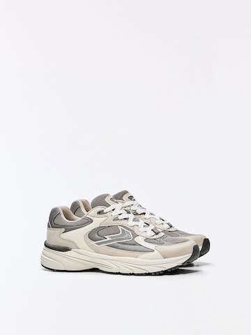 Bershka Sneakers laag in Grijs