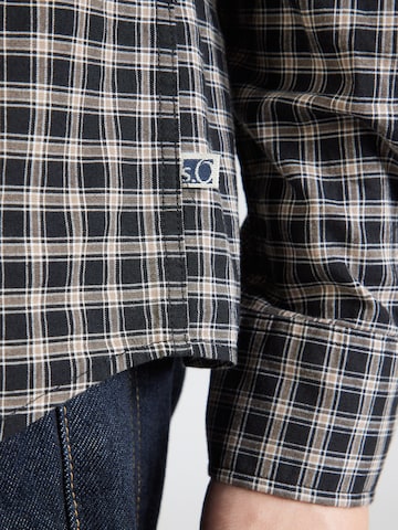 Coupe regular Chemise s.Oliver en noir