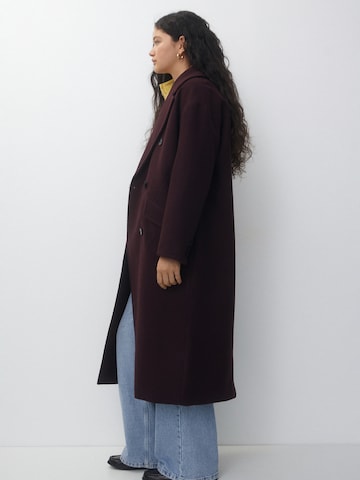 Pull&Bear Between-Seasons Coat in Red