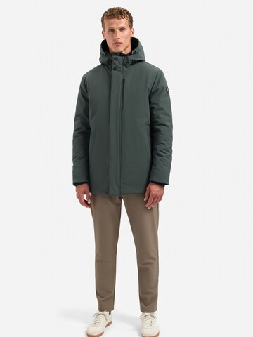 zaļš No Excess Funkcionāla jaka