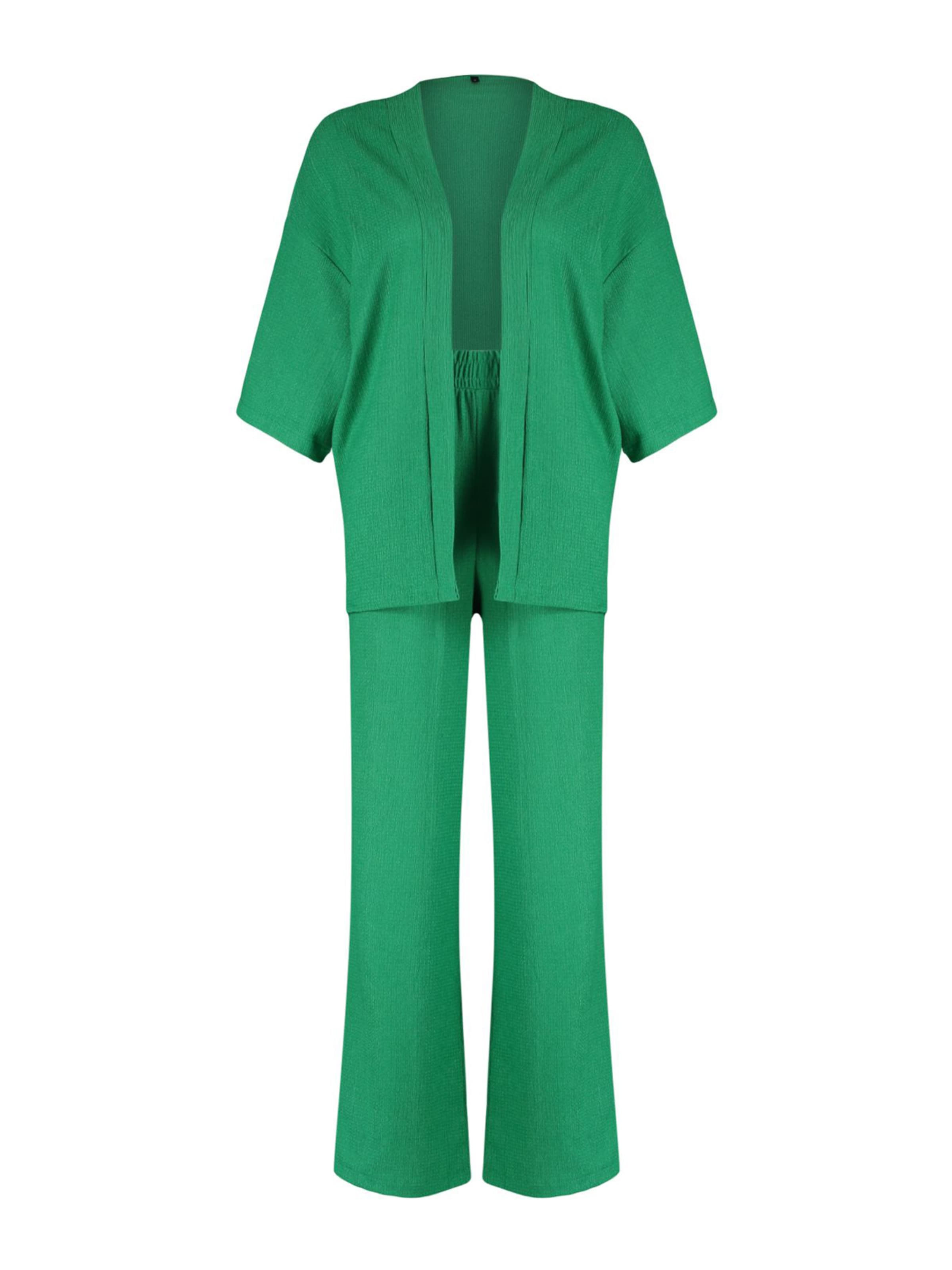 Haine de casă de la Trendyol pe verde: față