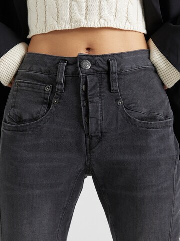 Herrlicher Regular Jeans 'Shyra' in Schwarz