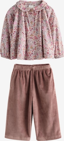 Next Setti värissä lila: etupuoli