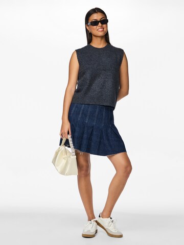 Pullover 'PCNANU' di PIECES in blu