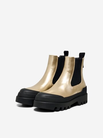 ONLY Chelsea Boots in Gold