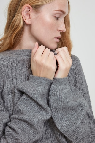 b.young Pullover in Grau