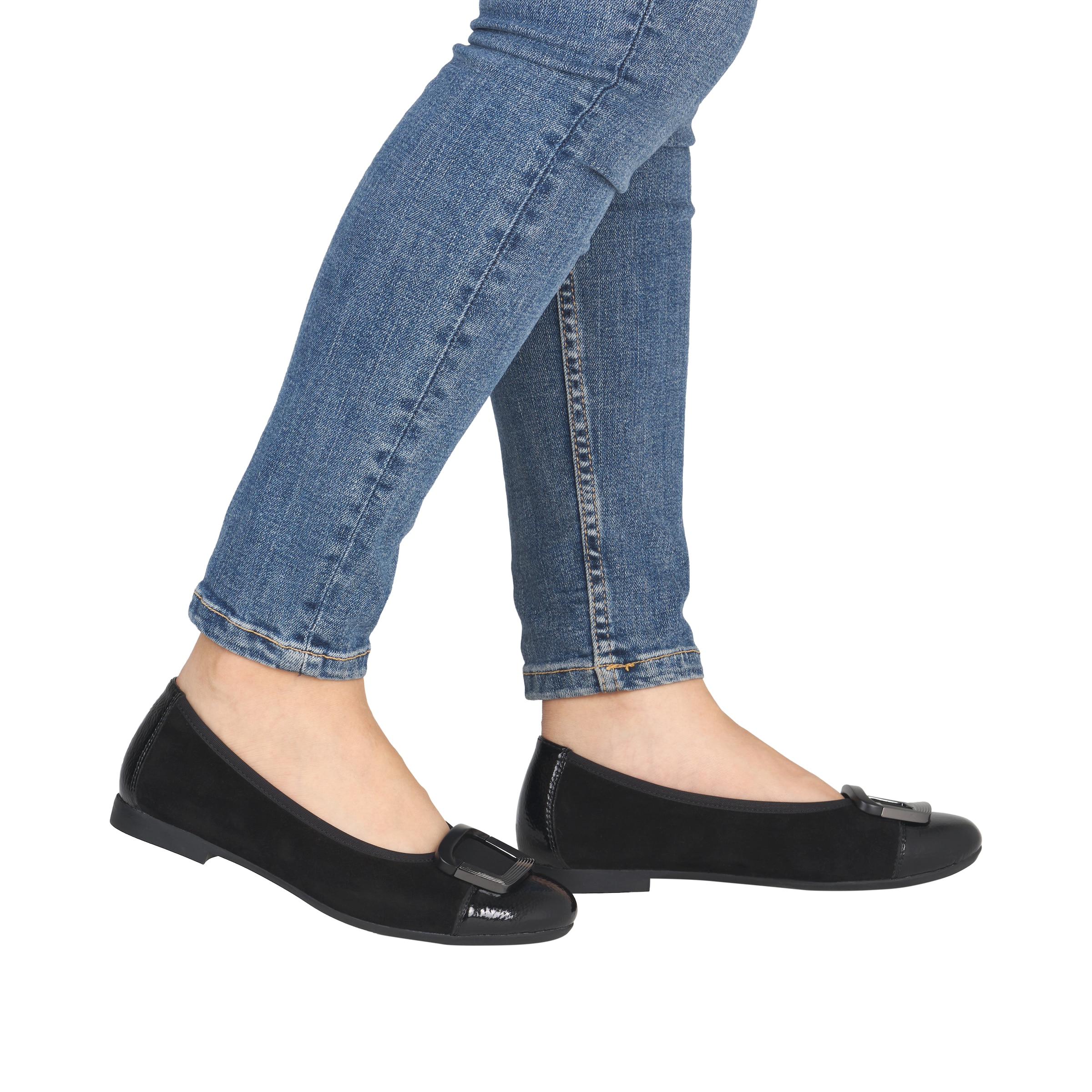 REMONTE Ballet Flats in Black: front
