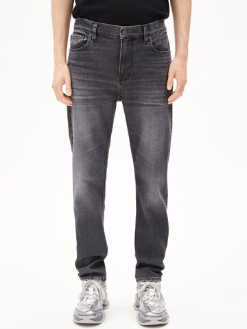 ARMEDANGELS Regular Jeans 'Arjo Tarpa' in Grey: front