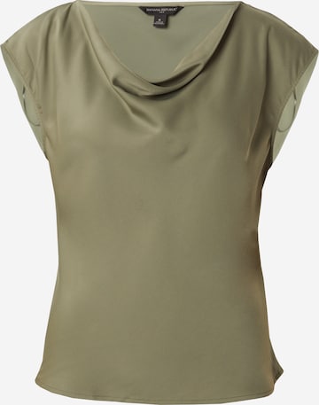 Banana Republic Blouse in Green: front