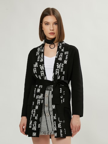 Influencer Coat ' Logo all over Coat ' in Grau: predná strana