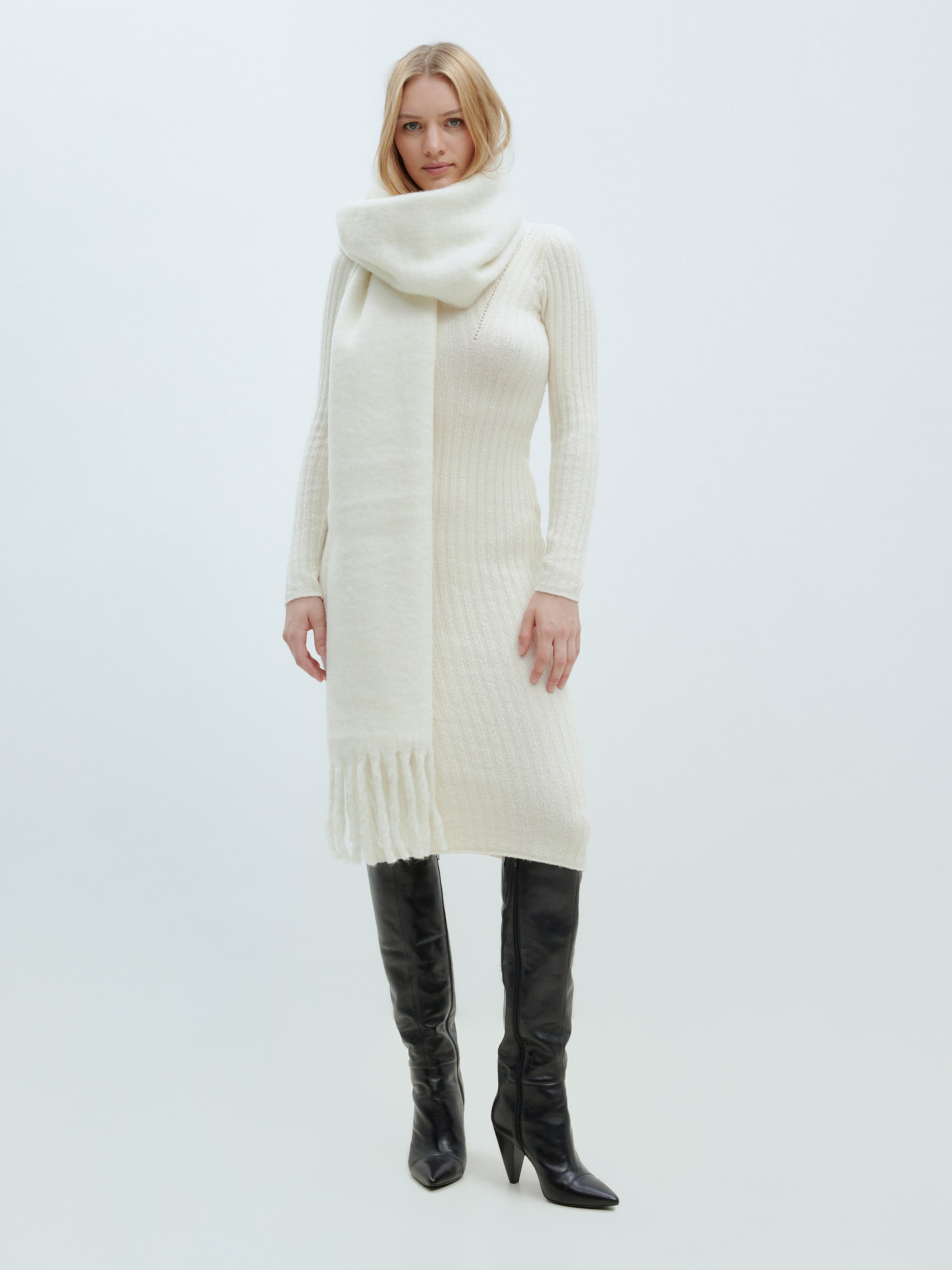 EDITED Produkte Kleid 'Saphia' offwhite