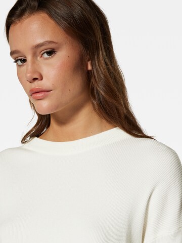 Mavi Sweater in White